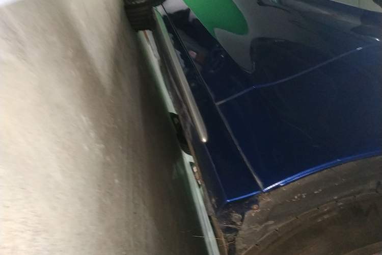 Used Mercedes-Benz C-Class 2021 C 260 L Sport Edition Right Side Sill