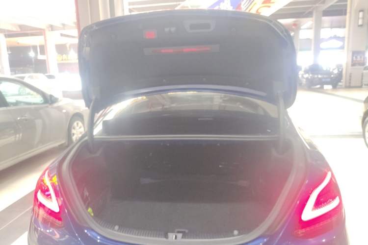 Used Mercedes-Benz C-Class 2021 C 200 L Fashion Edition Sport Version Trunk