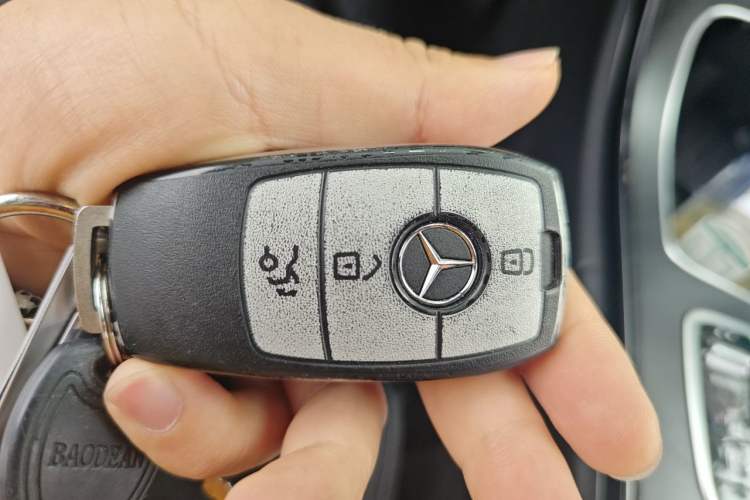 Used Mercedes-Benz C-Class 2021 C 260 L Sport Edition Vehicle Key