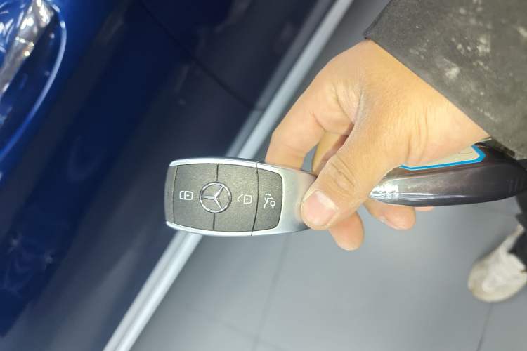 Used Mercedes-Benz C-Class 2021 C 200 L Fashion Edition Sport Version Vehicle Key