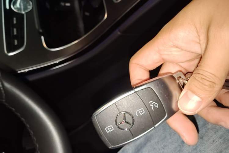 Used Mercedes-Benz C-Class 2021 C 260 L Sport Edition Star Collection Vehicle Key