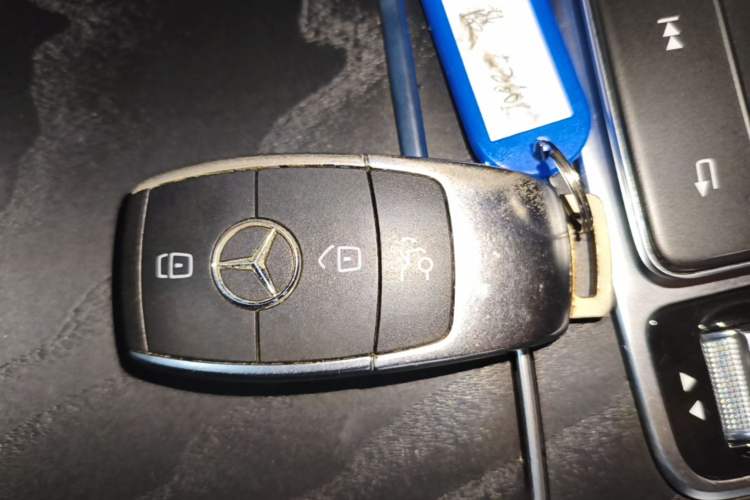 Used Mercedes-Benz C-Class 2021 C 260 L Sport Edition Vehicle Key