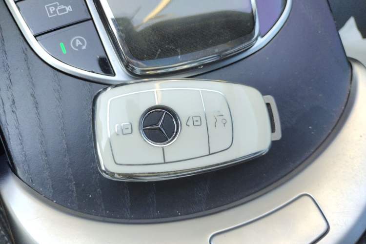 Used Mercedes-Benz C-Class 2021 C 200 L Fashion Edition Sport Version Vehicle Key