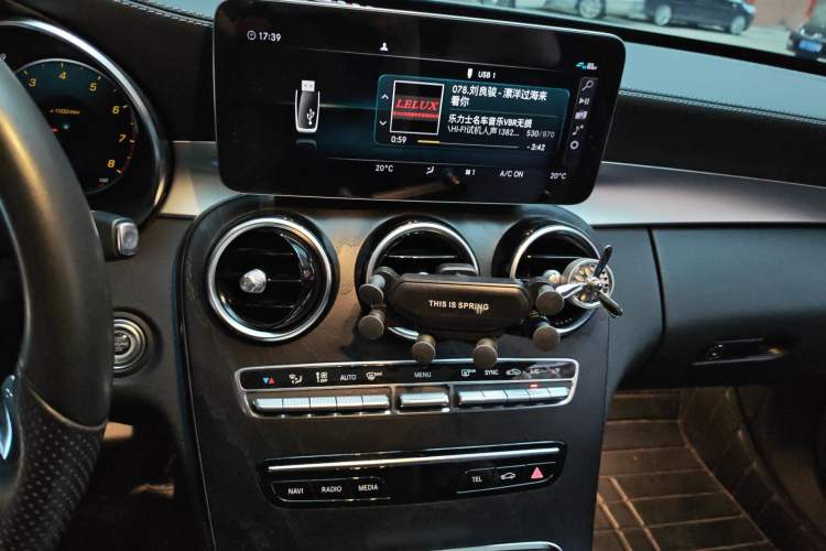 Used Mercedes-Benz C-Class 2021 C 200 L Fashion Edition Sport Version Audio And AC Panel