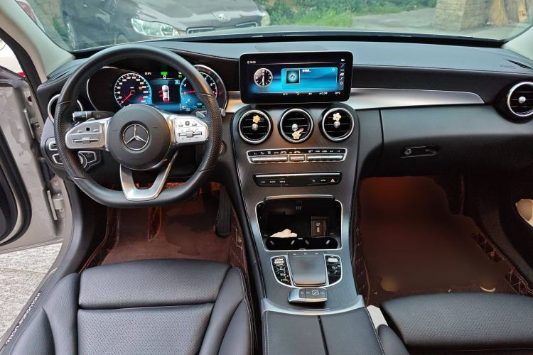 Used Mercedes-Benz C-Class 2021 C 260 L Sport Edition Center Console
