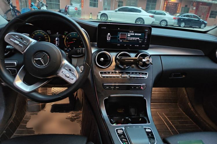 Used Mercedes-Benz C-Class 2021 C 200 L Fashion Edition Sport Version Center Console