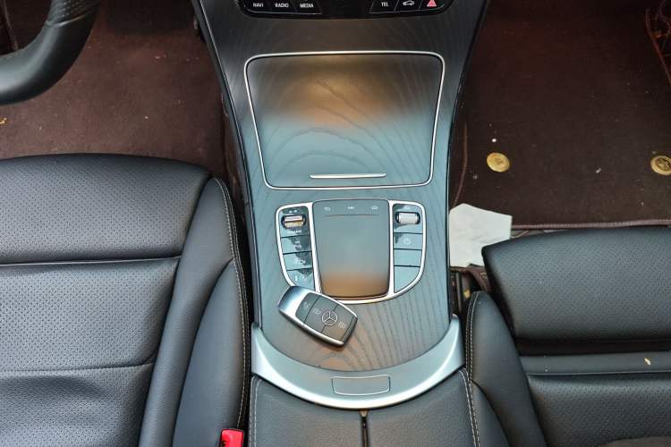 Used Mercedes-Benz C-Class 2021 C 260 L Sport Edition Gear Lever
