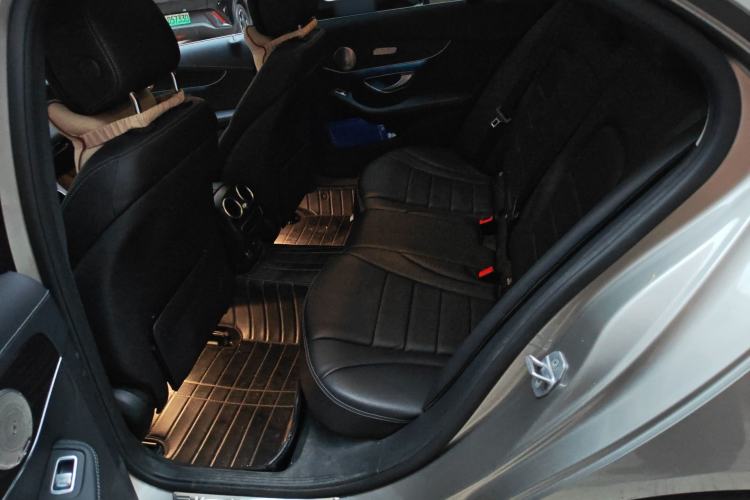 Used Mercedes-Benz C-Class 2021 C 200 L Fashion Edition Sport Version Left Rear Seat