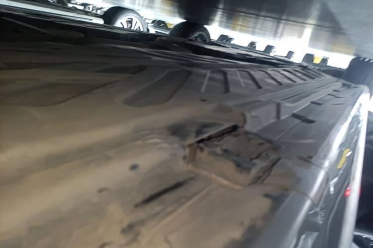 Used Mercedes-Benz C-Class 2021 C 260 L Sport Edition Star Collection Left Side Sill