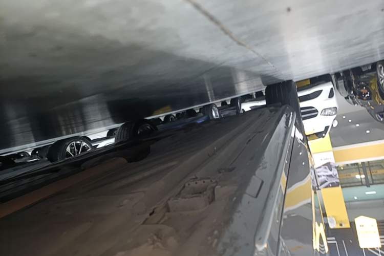 Used Mercedes-Benz C-Class 2021 C 260 L Sport Edition Star Collection Right Side Sill
