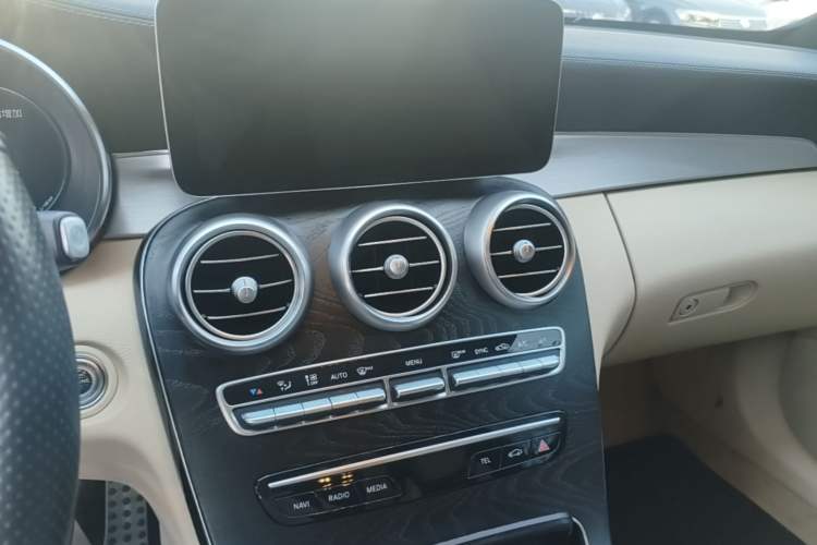 Used Mercedes-Benz C-Class 2021 C 260 Coupe Audio And AC Panel