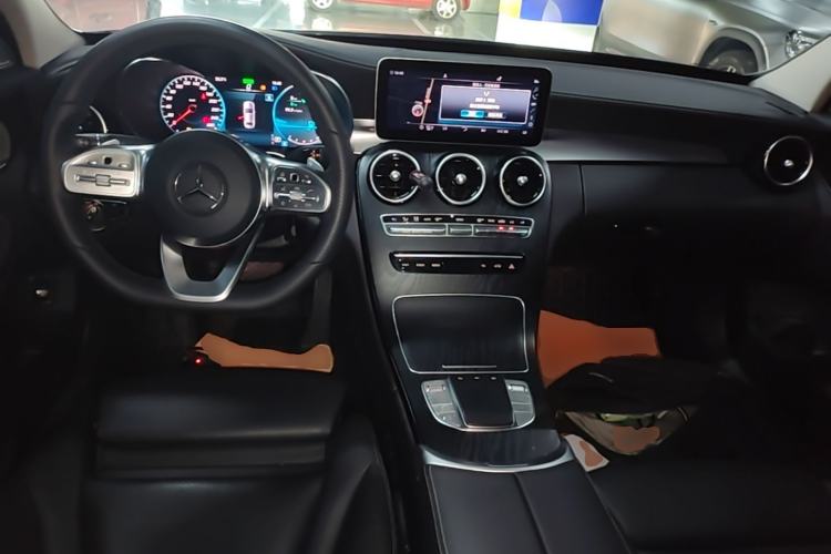 Used Mercedes-Benz C-Class 2021 C 260 L Sport Edition Center Console