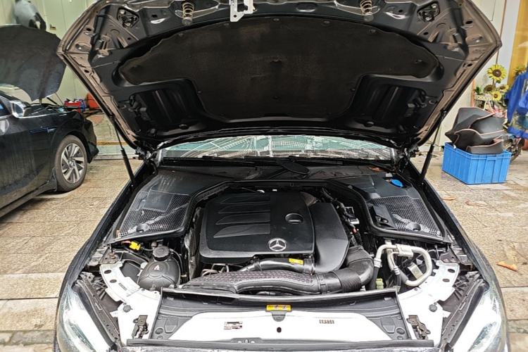 Used Mercedes-Benz C-Class 2021 C 200 L Fashion Edition Sport Version Engine Bay