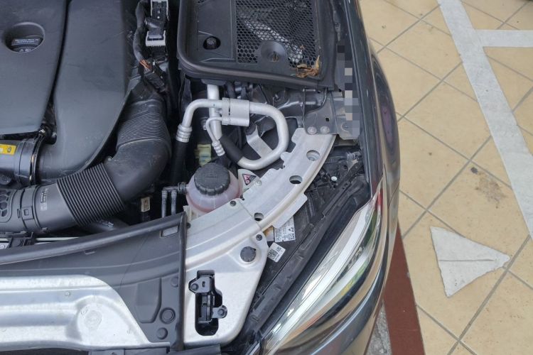 Used Mercedes-Benz C-Class 2021 C 260 Coupe Engine Bay Left