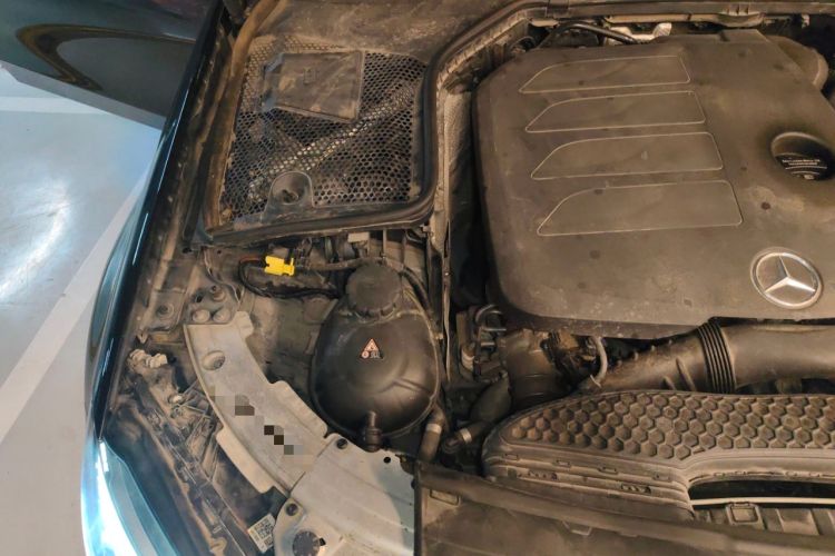 Used Mercedes-Benz C-Class 2021 C 200 L Fashion Edition Sport Version Engine Bay Right