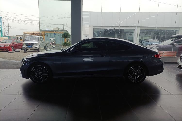Used Mercedes-Benz C-Class 2021 C 260 Coupe Exterior 3