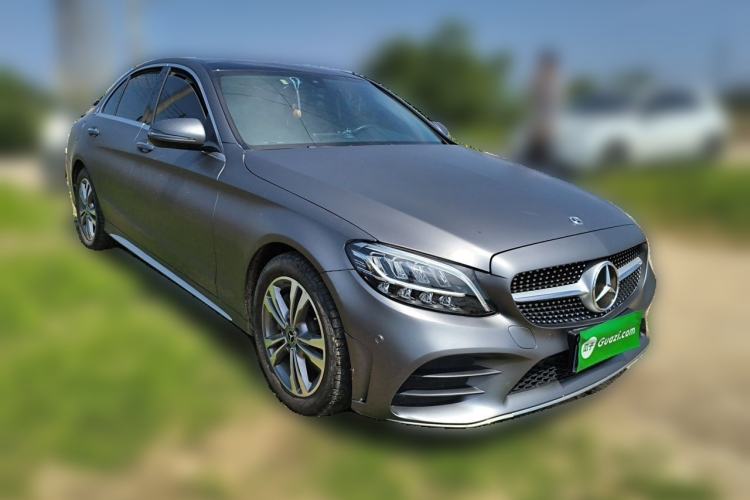 Used Mercedes-Benz C-Class 2021 C 200 L Fashion Edition Sport Version Front Right 45 Deg