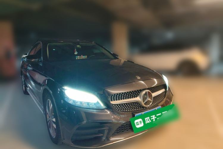 Used Mercedes-Benz C-Class 2021 C 200 L Fashion Edition Sport Version Front Right 45 Deg