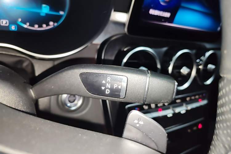 Used Mercedes-Benz C-Class 2021 C 260 L Sport Edition Gear Lever