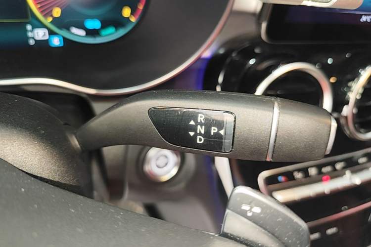 Used Mercedes-Benz C-Class 2021 C 260 Star Edition Gear Lever