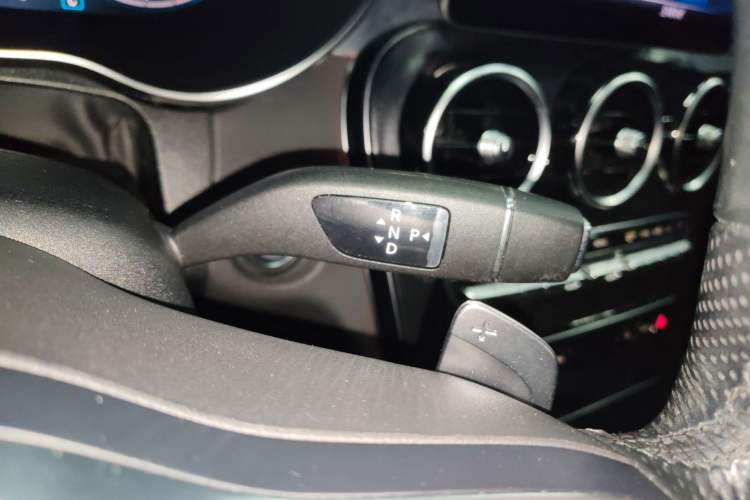 Used Mercedes-Benz C-Class 2021 C 260 L Sport Edition Gear Lever