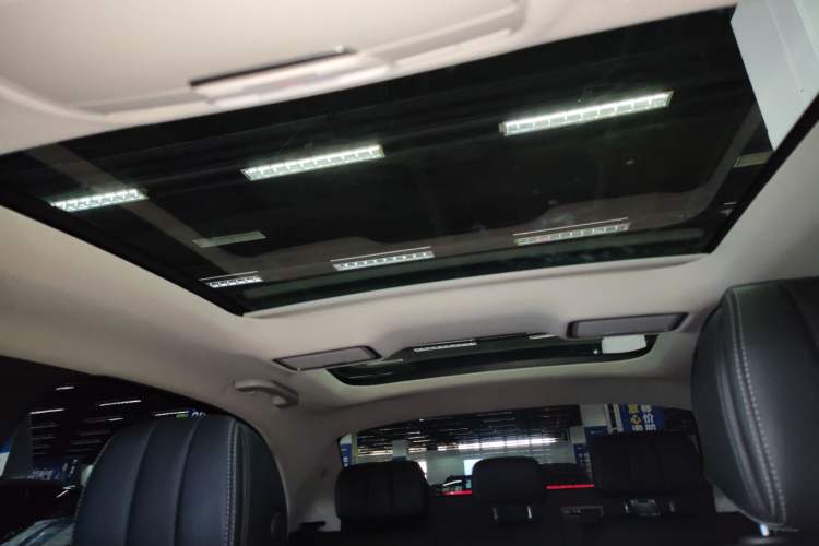 Used Mercedes-Benz C-Class 2021 C 260 L Sport Edition Headliner