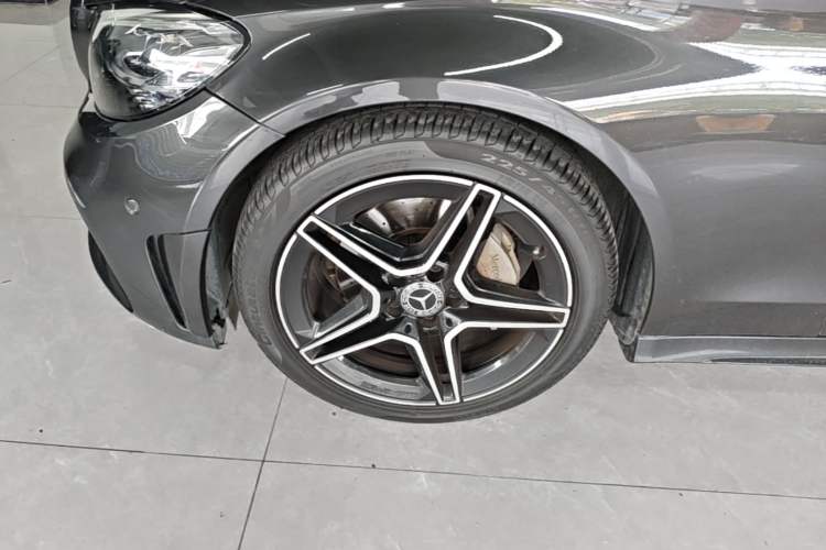 Used Mercedes-Benz C-Class 2021 C 260 Coupe Left Front Wheel Hub