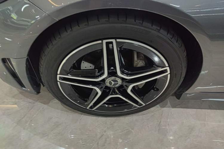 Used Mercedes-Benz C-Class 2021 C 260 Coupe Left Front Wheel Hub