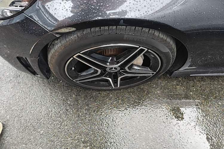 Used Mercedes-Benz C-Class 2021 C 260 Coupe Left Front Wheel Hub