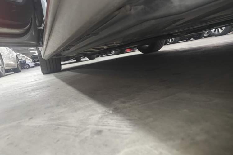 Used Mercedes-Benz C-Class 2021 C 260 L Sport Edition Left Side Sill