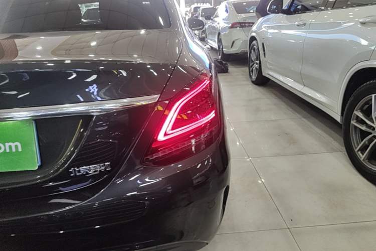 Used Mercedes-Benz C-Class 2021 C 200 L Fashion Edition Sport Version Right Rear Taillight