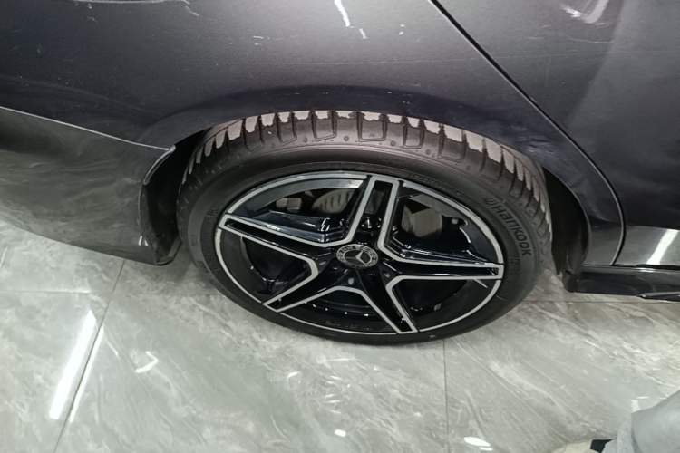Used Mercedes-Benz C-Class 2021 C 260 Star Edition Right Rear Wheel Hub
