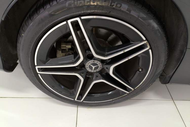 Used Mercedes-Benz C-Class 2021 C 260 Coupe Right Rear Wheel Hub
