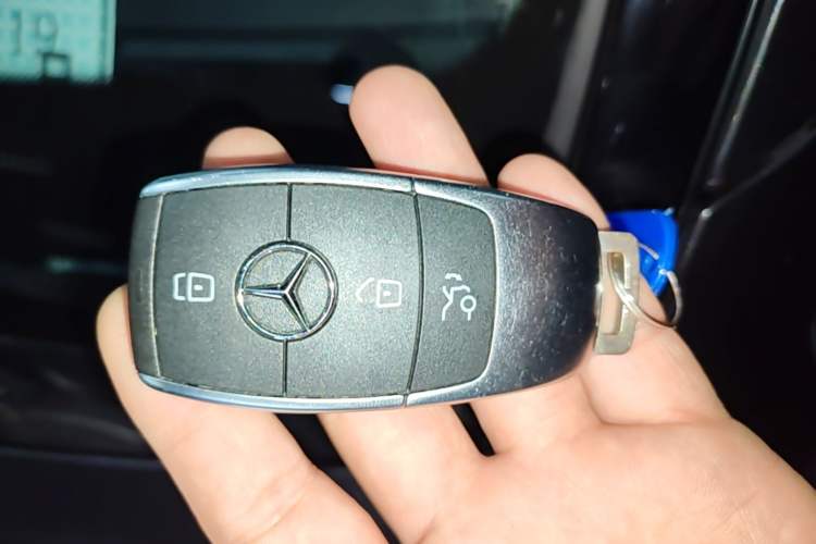 Used Mercedes-Benz C-Class 2021 C 260 L Sport Edition Vehicle Key
