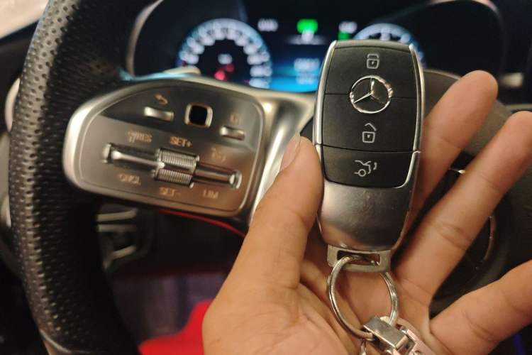 Used Mercedes-Benz C-Class 2021 C 260 Star Edition Vehicle Key