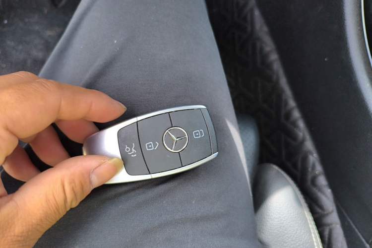 Used Mercedes-Benz C-Class 2021 C 200 L Fashion Edition Sport Version Vehicle Key