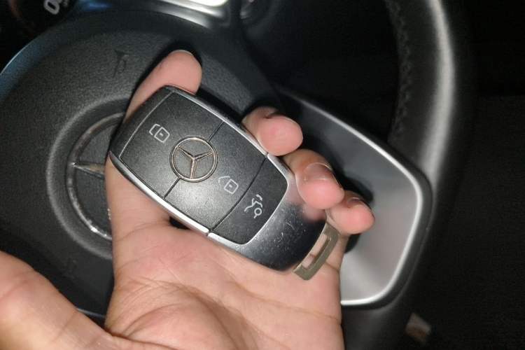 Used Mercedes-Benz C-Class 2021 C 260 L Sport Edition Star Collection Vehicle Key