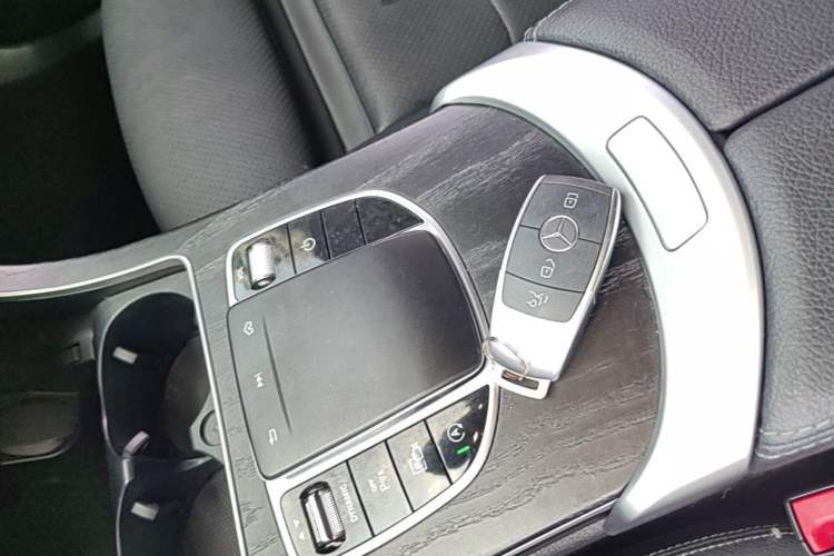 Used Mercedes-Benz C-Class 2021 C 200 L Fashion Edition Sport Version Vehicle Key