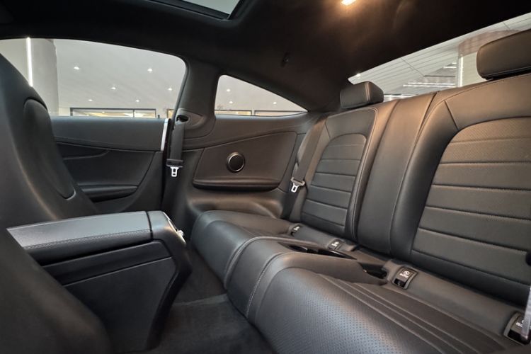 Used Mercedes-Benz C-Class 2021 C 260 Coupe Exterior 10