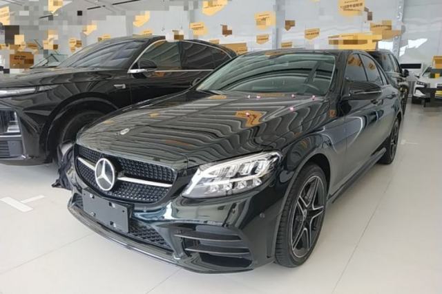 Ojetý Mercedes-Benz C-Class 2021 C 260 L Sport Edition Star Collection