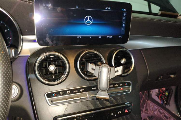 Used Mercedes-Benz C-Class 2021 C 200 L Fashion Edition Sport Version Audio And AC Panel