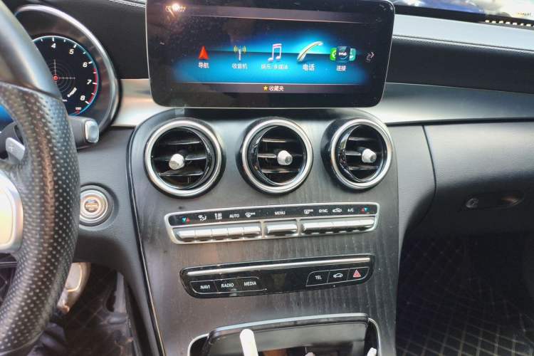 Used Mercedes-Benz C-Class 2021 C 200 L Fashion Edition Sport Version Audio And AC Panel