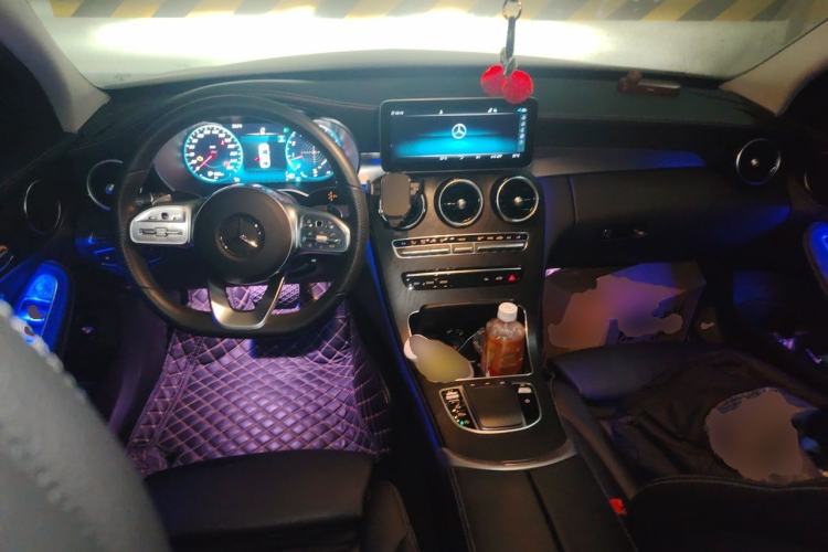 Used Mercedes-Benz C-Class 2021 C 200 L Dynamic Sport Edition Center Console