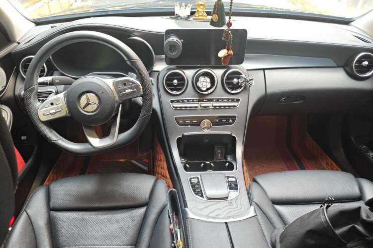 Used Mercedes-Benz C-Class 2021 C 260 L Sport Edition Star Collection Center Console