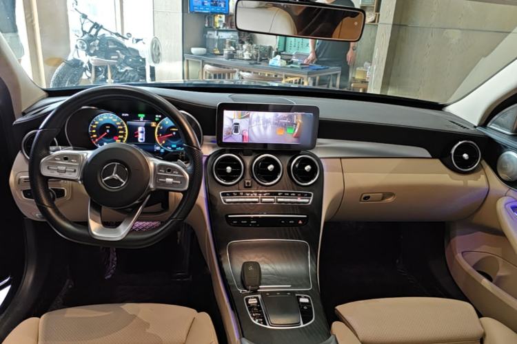 Used Mercedes-Benz C-Class 2021 C 260 L Sport Edition Center Console
