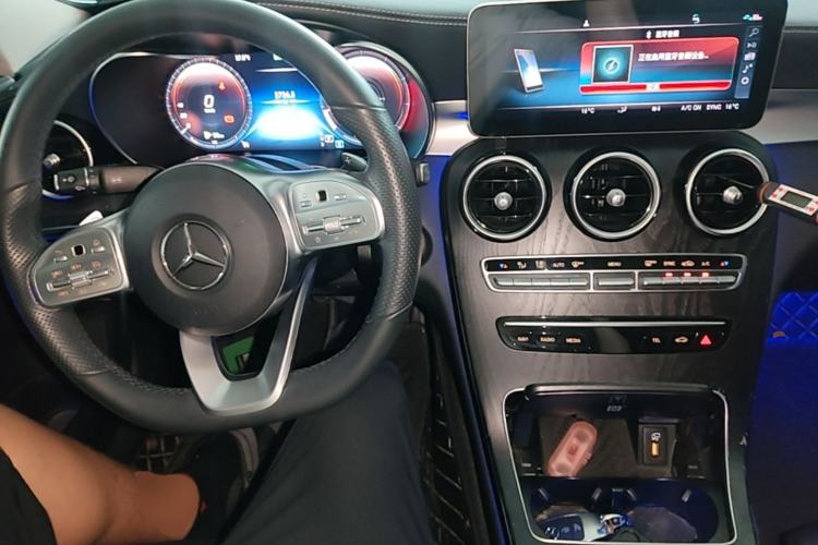 Used Mercedes-Benz C-Class 2021 C 260 L Sport Edition Center Console