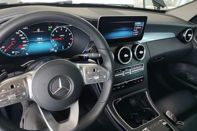 Used Mercedes-Benz C-Class 2021 C 200 L Fashion Edition Sport Version Center Console