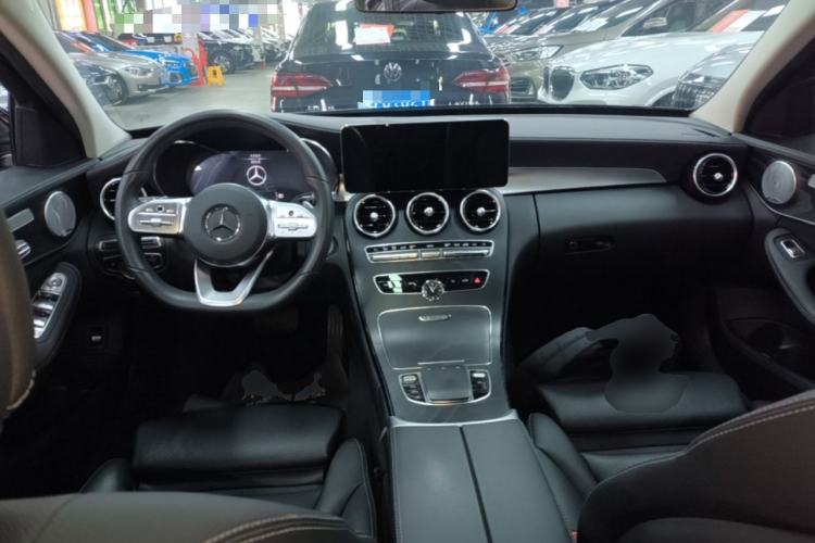 Used Mercedes-Benz C-Class 2021 C 260 L Sport Edition Star Collection Center Console