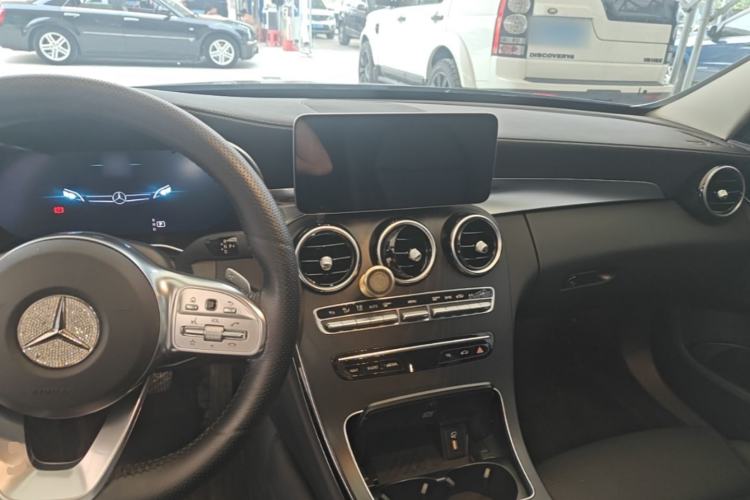 Used Mercedes-Benz C-Class 2021 C 260 L Sport Edition Center Console