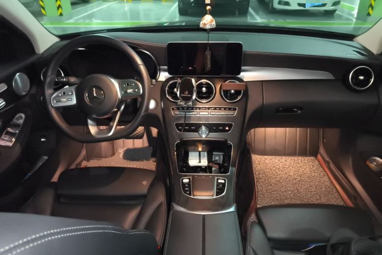 Used Mercedes-Benz C-Class 2021 C 260 L Sport Edition Star Collection Center Console
